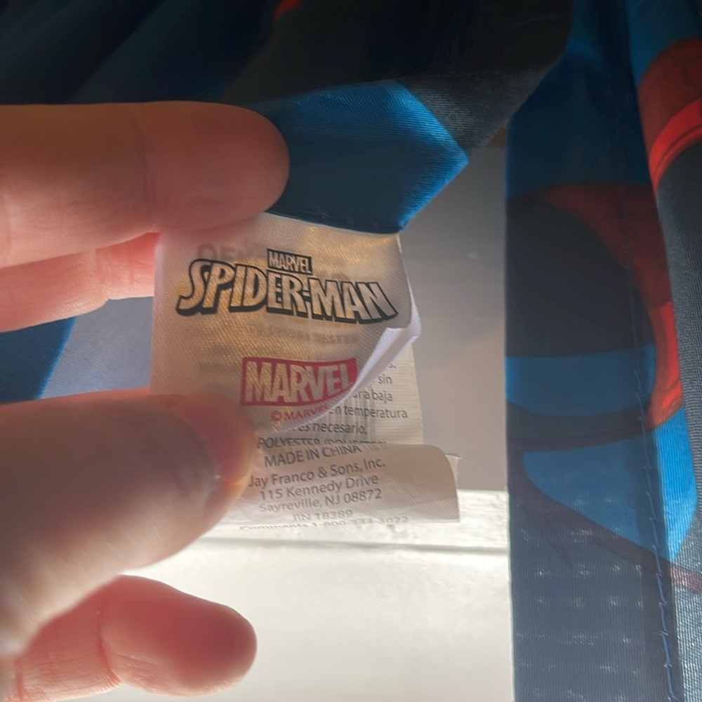 Spider-Man curtains - Picture 2 of 3